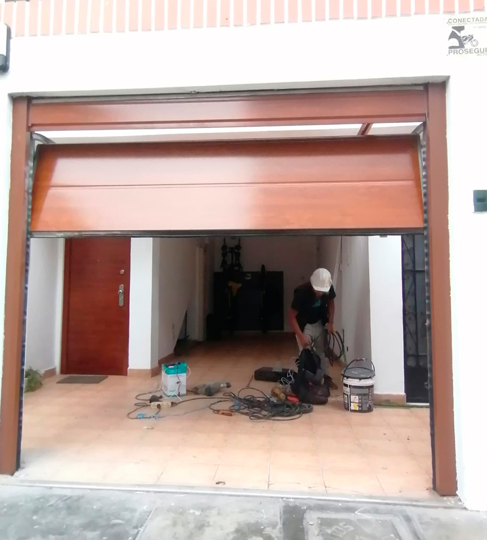 motores para puertas de garaje