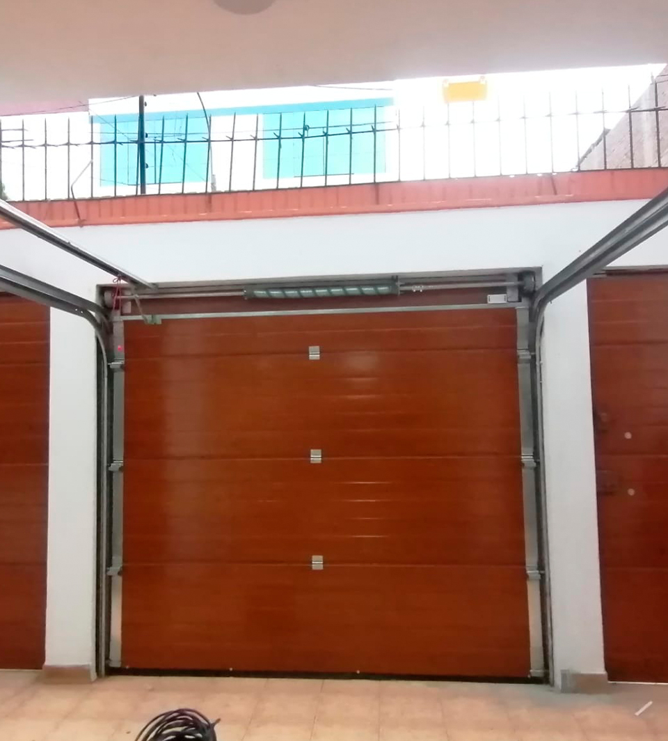 Mantenimiento preventivo de puertas de garaje automáticas